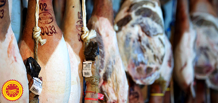 Jamones colgados
